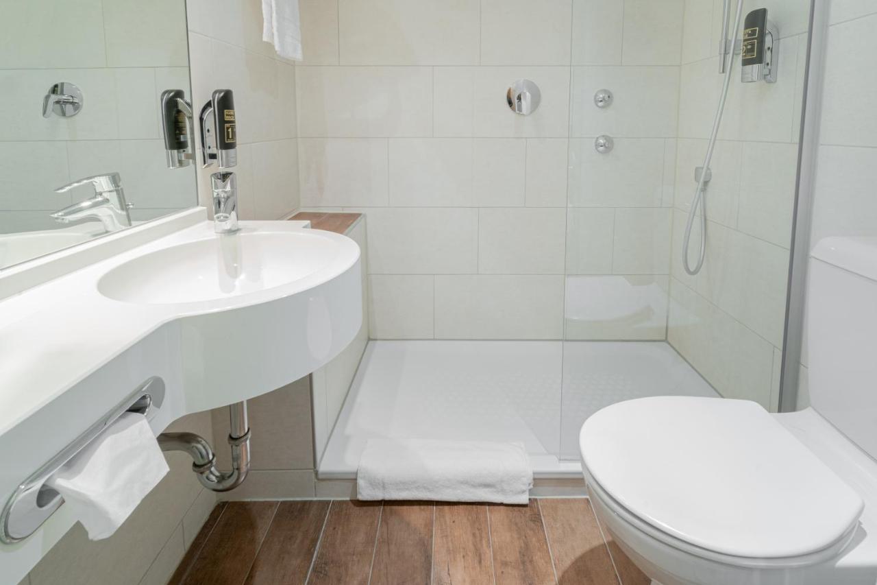 Hotel Arosa Oberkassel 3*