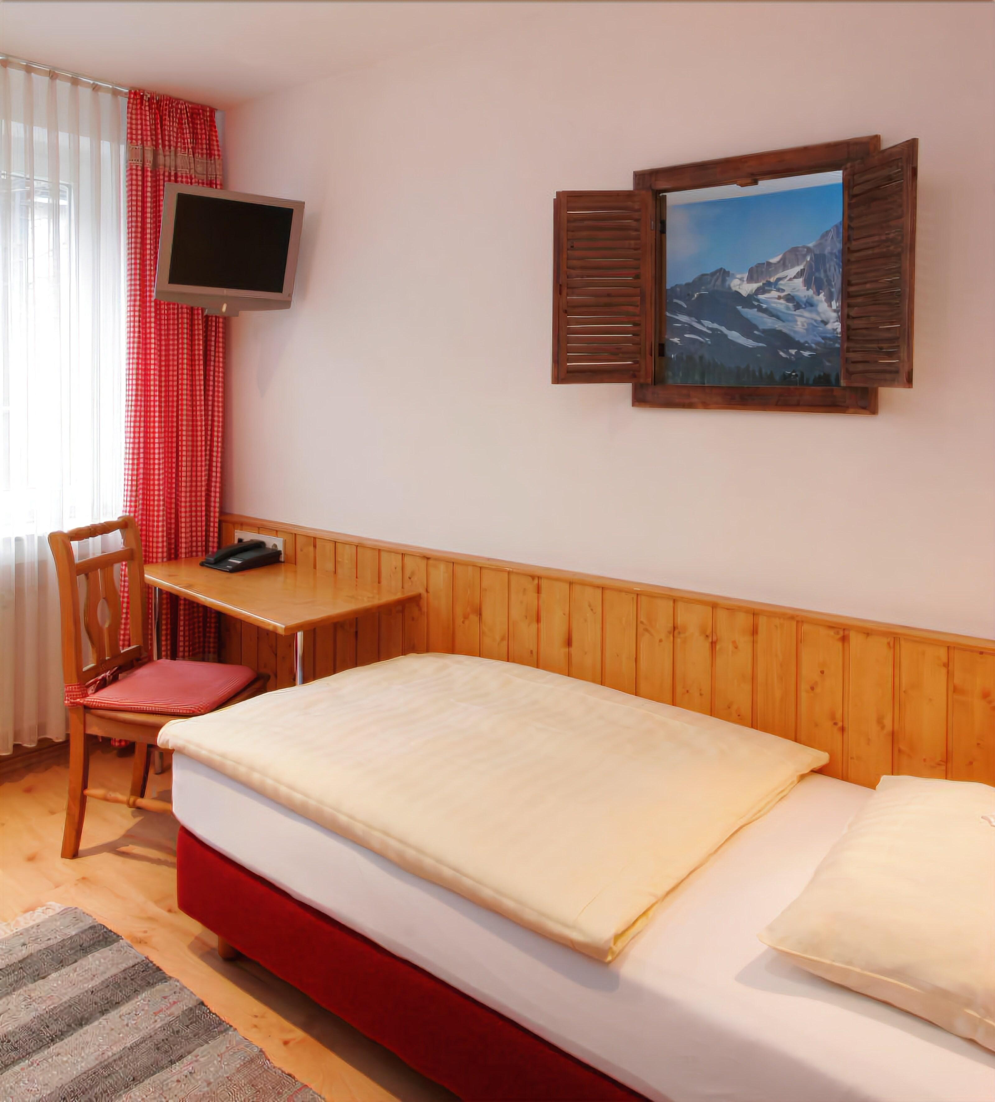 Arosa Oberkassel 3*