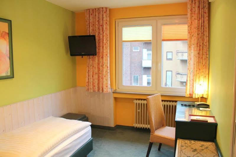 Hotel Arosa Oberkassel 3*