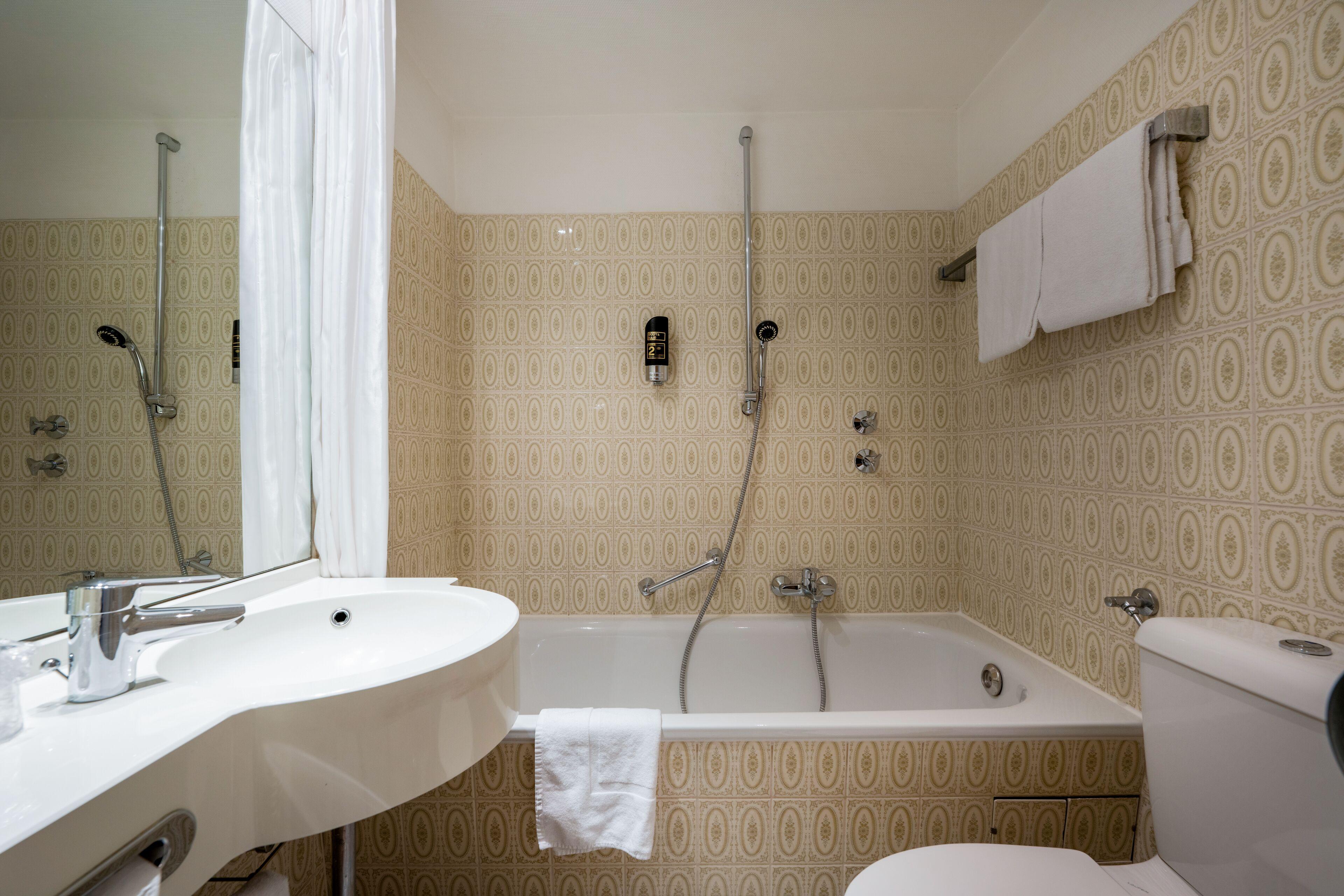 Hotel Arosa Oberkassel 3*