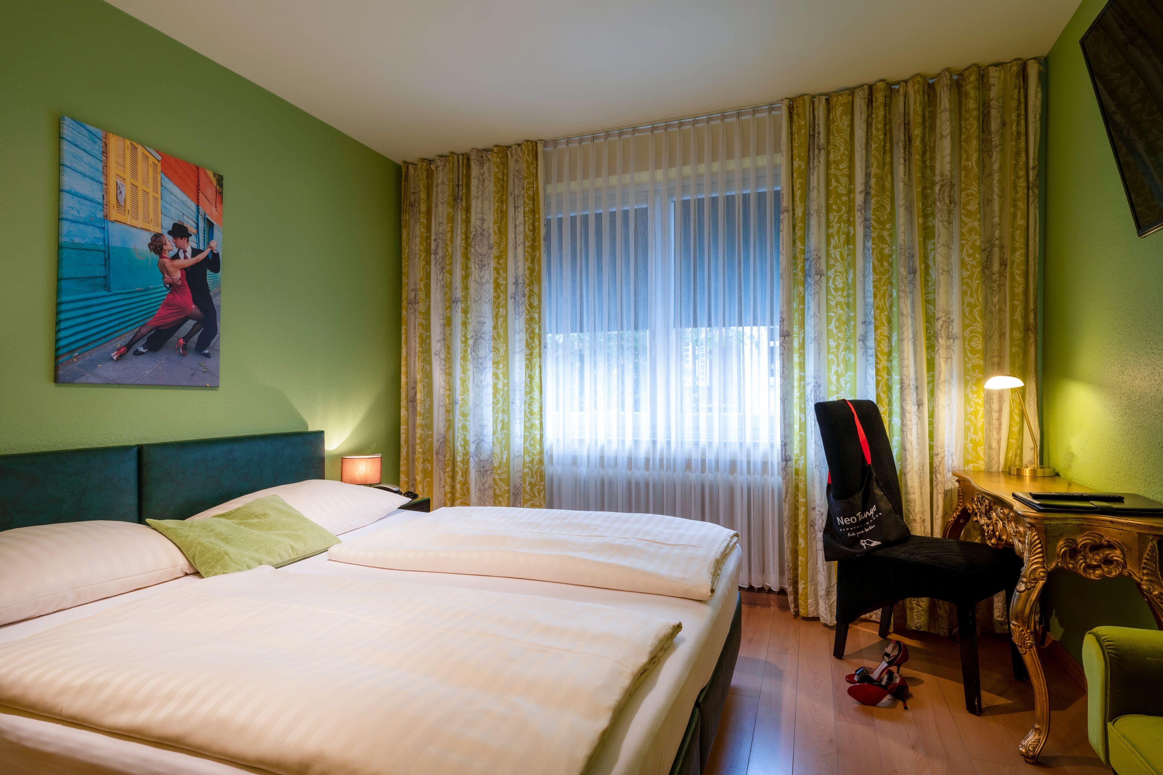 Arosa Oberkassel 3*