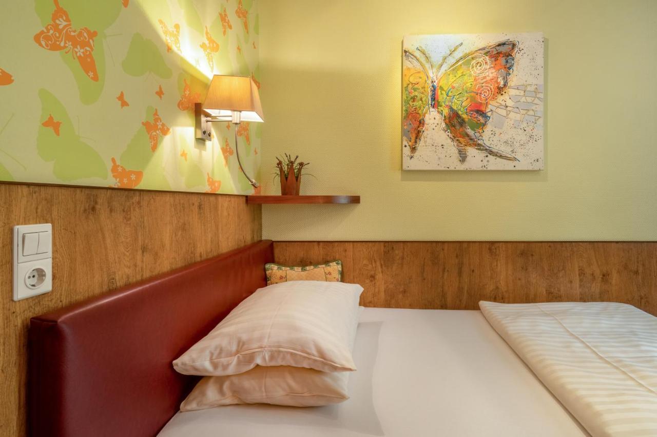 Arosa Oberkassel 3*